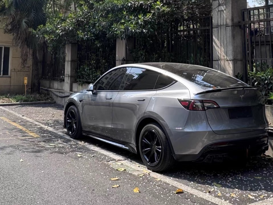 Wheels Covers for Tesla Model Y 19-Inch Gemini Wheels - Sporty style and symmetry
