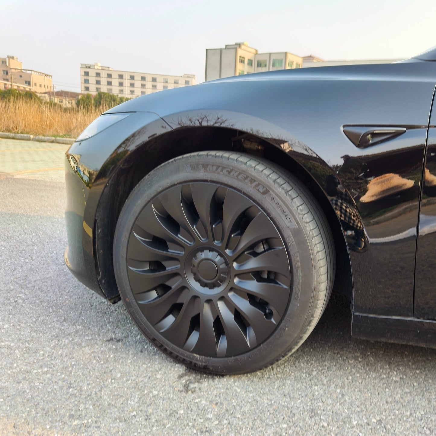 UberTurbine Style Wheel Covers for 2024+ Model 3 18-Inch Photon Wheels– Symmetrical & Protect in Style